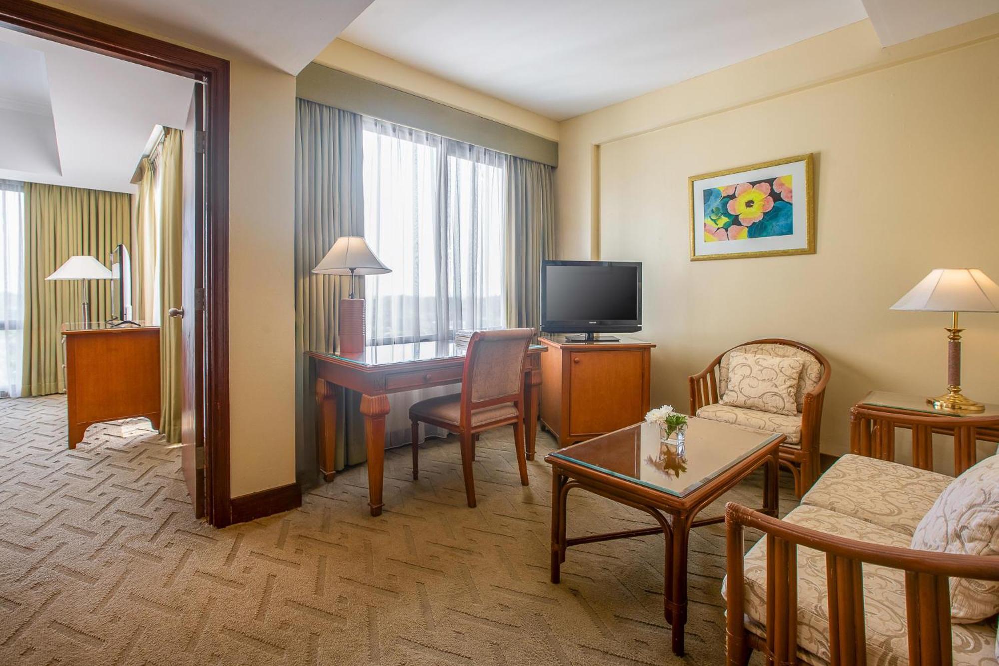 อาร์ยาดูตา ลิปโป วิลเลจ Hotel ทังเกอรัง ภายนอก รูปภาพ